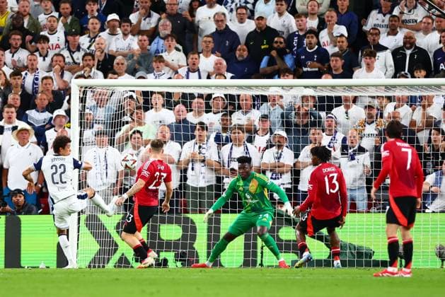 Luke Shaw of Manchester United, ManU appears to score an own goal to make it 1-0 to Tottenham Hotspur but Brennan Johnson of Tottenham Hotspur claims it Tottenham Hotspur v Manchester United, Europa League Final, Football, San Mames Stadium, Bilbao, Spain - 21 May 2025 EDITORIAL USE ONLY No use with unauthorised audio, video, data, fixture lists, club league logos or live services. Online in-match use limited to 120 images, no video emulation. No use in betting, games or single club league player publications.  Copyright: xJamesxMarsh Shutterstockx 15312890cy