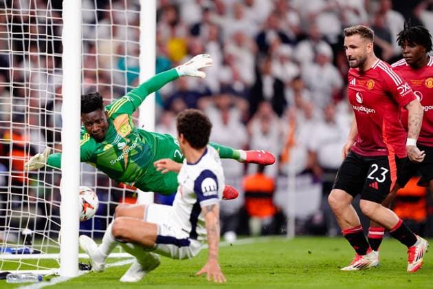Luke Shaw of Manchester United, ManU appears to score an own goal but Brennan Johnson of Tottenham Hotspur claims the goal to make it 1-0 Tottenham Hotspur v Manchester United, Europa League Final, Football, San Mames Stadium, Bilbao, Spain - 21 May 2025 EDITORIAL USE ONLY No use with unauthorised audio, video, data, fixture lists, club league logos or live services. Online in-match use limited to 120 images, no video emulation. No use in betting, games or single club league player publications.  Copyright: xGokhanxTaner Shutterstockx 15312892ds