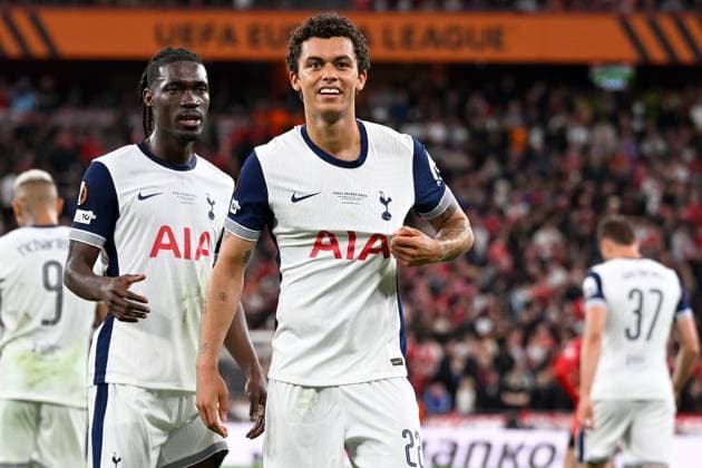 Sport Bilder des Tages Bilbao, Estadio San Mames, 21.05.25, ESP, Herren, UEFA Europa League Finale 2025, Saison 2024-2025, Tottenham Hotspur - Manchester United, ManU Bild: Brennan JOHNSON (Tottenham) jubelt nach seinem Tor zum 1:0 UEFA regulations prohibit any use of photographs as image sequences and or quasi-video. Bizkaia Spanien