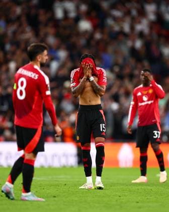 Leny Yoro of Manchester United, ManU appears dejected after the full time whistle Tottenham Hotspur v Manchester United, Europa League Final, Football, San Mames Stadium, Bilbao, Spain - 21 May 2025 EDITORIAL USE ONLY No use with unauthorised audio, video, data, fixture lists, club league logos or live services. Online in-match use limited to 120 images, no video emulation. No use in betting, games or single club league player publications.  Copyright: xJamesxMarsh Shutterstockx 15312890ea