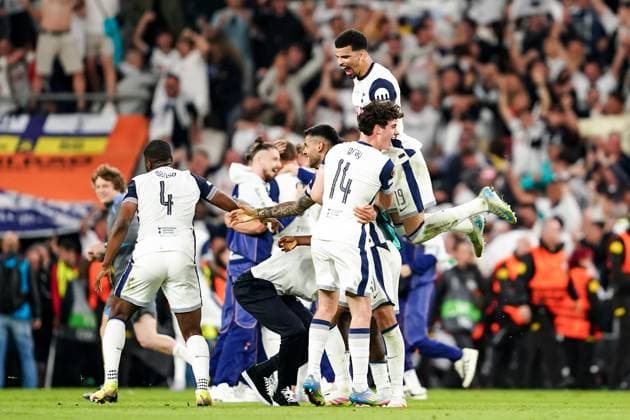 Sport Bilder des Tages 21 05 2025, Bilbao, San Mames, UEFA Europa League Final, Tottenham v Manchester United, ManU Players of Tottenham celebrate their victory Bilbao San Mames Basque Country Spain Copyright: xJustPictures.ch DanielaxPorcellix jp-en-DaPo-20250521-DP109980