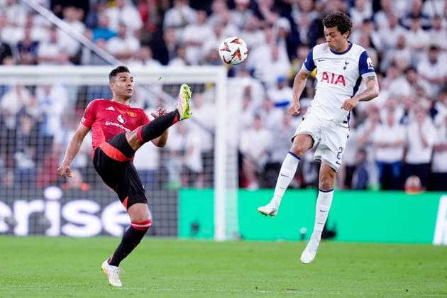 Tottenham Hotspur v Manchester United, ManU - UEFA Europa League Final 2025 Casemiro of Manchester United and Brennan Johnson of Tottenham Hotspur during the UEFA Europa League Final match between Tottenham Hotspur and Manchester United at San Mames Stadium on May 21, 2025 in Bilbao, Spain. Bilbao San Mames Stadium Spain Copyright: xGiuseppexMaffiax UEL_Final_Tottenham-ManchesterUnited_210525_BRU6287