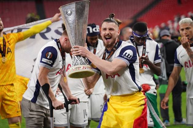 2025 UEFA Europa League Final: Tottenham Hotspur F.C. vs. Manchester United, ManU F.C. Radu Dragusin celebrates, as Tottenham are crowned champions after the 2025 UEFA Europa League Final: Tottenham Hotspur F.C. vs. Manchester United F.C. match on 21 May 2025, at San Mames Stadium, in Bilbao, Spain Bilbao San Mames Stadium Spain Copyright: xAlexandraxFechetex DSC01774