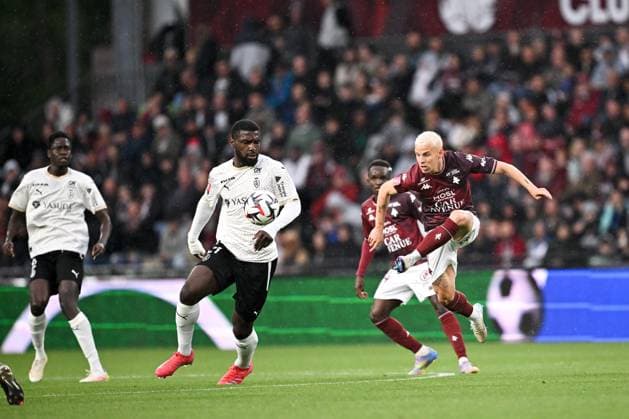 FC Metz v Stade de Reims - Playoffs Ligue 1 McDonald s Ligue 2 BKT 2024 2025, first leg 07 Gauthier HEIN (fcm) - 21 Cedric KIPRE (sdr) during the playoffs match between Metz and Reims at Stade Saint-Symphorien on May 21, 2025 in Metz, France. Metz France  Copyright: xFEPx 776325767