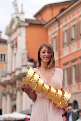 The trophy during the stage 12 of the Giro d™Italia from Modena to Viadana (Oglio-Po), Italy - Thursday, May 22, 2025. - cycling.  Copyright: xMarcoxAlpozzi LaPressex