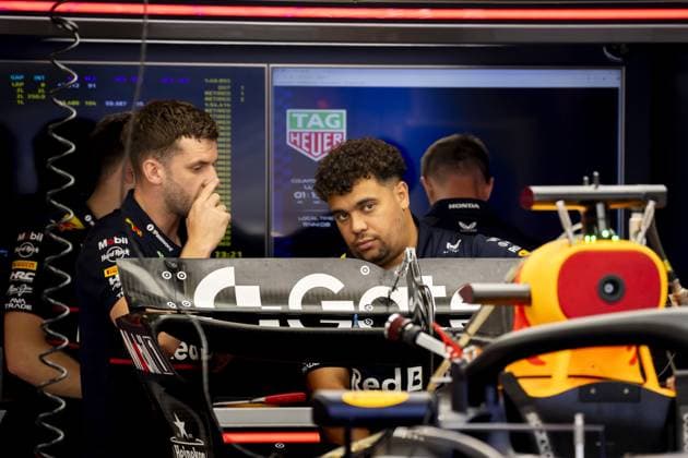 MONACO - Red Bull Racing mechanics work on Max Verstappen s car at the Circuit de Monaco for the media day ahead of the Monaco Grand Prix. ANP SANDER KING xVIxANPxSportx xxANPxIVx 528298146 originalFilename: 528298146.jpg