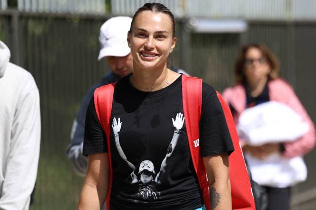 May 22, 2025, Paris, Celestynow, France: ARYNA SABALENKA after practice session of French Open 2025 at Roland Garros in Paris. Paris France - ZUMAc278 20250522_zsp_c278_025 Copyright: xMarcinxCholewinskix