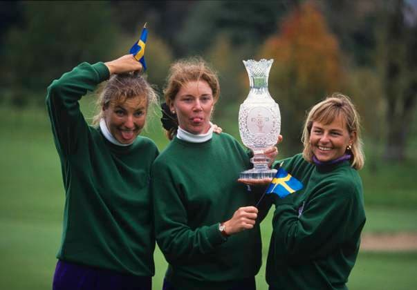 Archivbilder der Woche SPORT KW21 The 1992 Solheim Cup, Catrin Nilsmark Helen Alfredsson Liselotte Neumann European Team Winners with the trophy Solheim Cup 1992 Copyright: xMarkxNewcombex