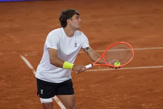 GER, Hamburg, xFSx , ATP, Tennis Herren 500 , Herren Tennistunier Bitpanda Hamburg Open 2025, Viertelfinale , 22.05.2025 Flavio Cobolli (ITA) macht einen Aufschlag Copyright: HMBxMedia FernandoxSoares