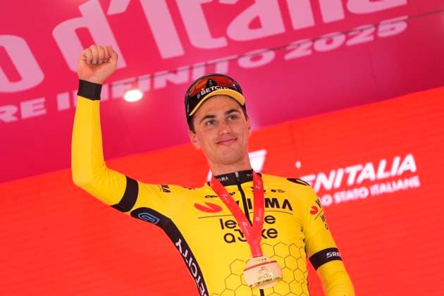 Kooij Olav of Team Visma Lease A Bike, during the awards ceremony at the stage 12 of the Giro d™Italia from Modena to Viadana (Oglio-Po), Italy - Thursday, May 22, 2025. - cycling.  Copyright: xFabioxFerrari LaPressex