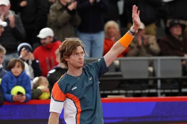 GER, Hamburg, xFSx , ATP, Tennis Herren 500 , Herren Tennistunier Bitpanda Hamburg Open 2025, Viertelfinale , 22.05.2025 Andrey Rublev (RUS) gewinnt gegen Luciano Darderi (ITA) ,jubelnd, bejubelt, jubelt, jubeln Copyright: HMBxMedia FernandoxSoares