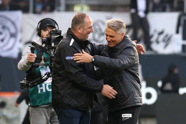 22.05.2025, xmohx, Fussball 1.Bundesliga Relegation, 1.FC Heidenheim - SV Elversberg v.l. Trainer Frank Schmidt (1.FC Heidenheim) Trainer Horst Steffen (SV Elversberg) (DFL DFB REGULATIONS PROHIBIT ANY USE OF PHOTOGRAPHS as IMAGE SEQUENCES and or QUASI-VIDEO) Heidenheim