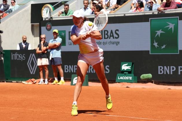 Roland Garros 2025 Wim Fissette, Daria Abramowicz, Iga Swiatek during training before Roland Garros 2025 tennis tournament in Paris France on 22 May 2025. Paris France  Copyright: xFotoxOlimpikx originalFilename:jastrzebowski-rolandga250522_npary.jpg