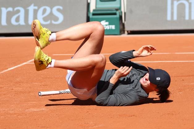 ROLAND GARROS 2025 Thierry Larret MAXPPP - PARIS (75) 23 05 2025 Thierry Larret Maxppp. Tennis. Roland Garros 2025. Internationaux de France de tennis. Stade Roland Garros, Paris (75). Le 23 mai 2025. Entrainement Iga SWIATEK vs Daria KASATRINA. training session PARIS (75) STADE ROLAND GARROS PARIS ILE DE FRANCE FRANCE  Copyright: xMAXPPPxThierryxLarretx TLR202505238455 TLR202505238455