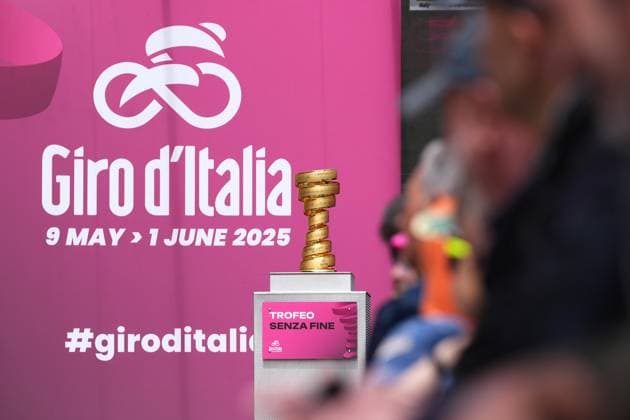 Del Toro Romero Isaac of Uae Team Emirates Xrg pink jersey during the stage 13 of the Giro d™Italia from Rovigo to Vicenza, Italy - Friday, May 23, 2025. - cycling.  Copyright: xGianxMattiaxD Alberto LaPressex