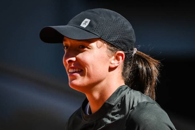May 23, 2025, Paris, France, France: Iga SWIATEK of Poland during a training session of Roland-Garros 2025, French Open 2025, Grand Slam tennis tournament at Roland-Garros Stadium on May 23, 2025 in Paris, France. Paris France - ZUMAm308 20250523_zsp_m308_006 Copyright: xMatthieuxMirvillex