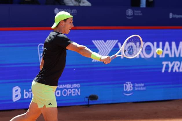 GER, Hamburg, xFSx , ATP, Tennis Herren 500 , Herren Tennistunier Bitpanda Hamburg Open 2025, Halbfinale ,Herren Doppel , 23.05.2025 Joe Salisbury (GBR) spielt eine Rueckhand Copyright: HMBxMedia FernandoxSoares