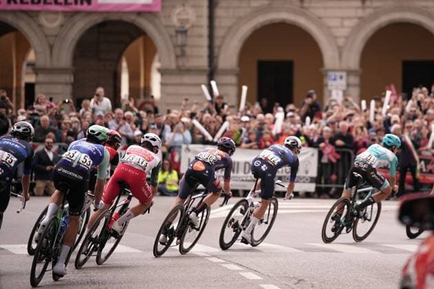 The pack rides during the stage 13 of the Giro d™Italia from Rovigo to Vicenza, Italy - Friday, May 23, 2025. - cycling.  Copyright: xMarcoxAlpozzi LaPressex