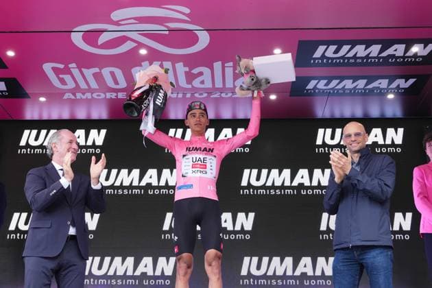 Del Toro Romero Isaac of Uae Team Emirates Xrg pink jersey on the podium during the stage 13 of the Giro d™Italia from Rovigo to Vicenza, Italy - Friday, May 23, 2025. - cycling.  Copyright: xGianxMattiaxD Alberto LaPressex