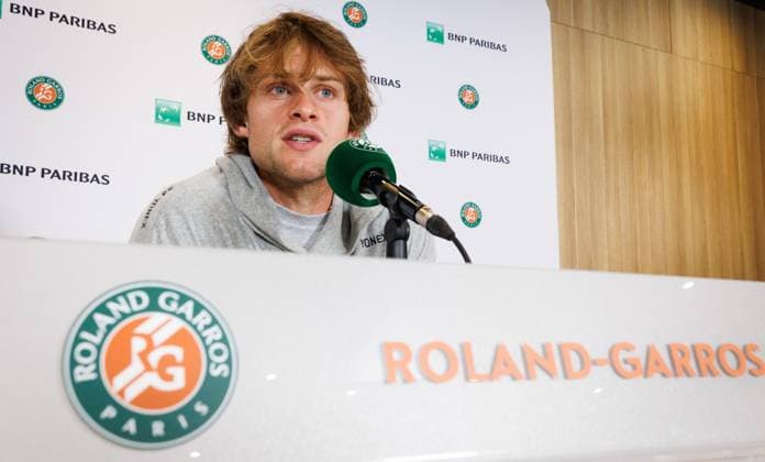 Belgian Zizou Bergs pictured during a press conference, PK, Pressekonferenz at the Roland Garros French Open tennis tournament, in Paris, France, Friday 23 May 2025. The Roland Garros Grand Slam takes place from 24 May to 8 June 2025. BENOITxDOPPAGNE  x124967900x
