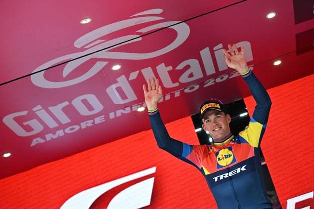 May 23, 2025, Vicenza, ITALY: Danish rider Mads Pedersen of Lidl - Trek poses on the podium after winning the 13th stage of the 108 Giro d Italia 2025, cycling race over 180 km from Rovigo to Vicenza, Italy, 23 May 2025. ANSA LUCA ZENNAl. Giro: A Vicenza Poker Di Pedersen, Van Aert Si Arrende  - ZUMAa110 20250523_zaf_a110_026 Copyright: xLucaxZennarox