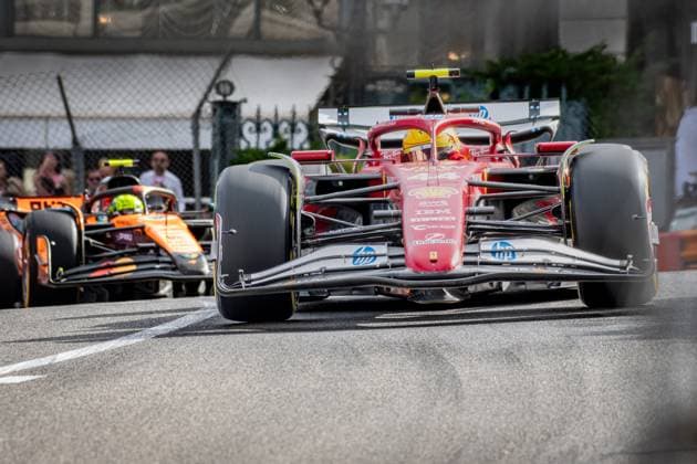 Formel1 GP Monaco Freitag, 23.05.2025 Lewis Hamilton 44, Scuderia Ferrari und Lando Norris 4, McLaren Formula 1 Team; Formel1 GP Monaco Freitag, 23.05.2025 Copyright: xBEAUTIFULxSPORTS Erlhofx