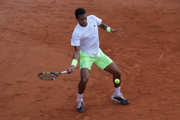 GER, Hamburg, xFSx , ATP, Tennis Herren 500 , Herren Tennistunier Bitpanda Hamburg Open 2025, Halbfinale ,Herren Einzel , 23.05.2025 Felix Auger-Aliassime (CAN) spielt einen Vorhand Copyright: HMBxMedia FernandoxSoares