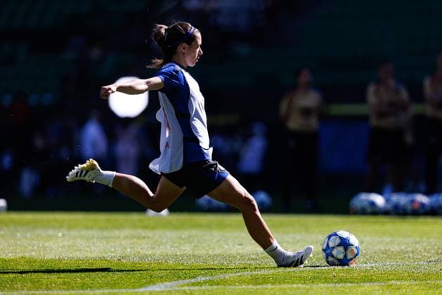 Aitana Bonmati seen during Official training and walk around before UEFA Womens Champions League Final 2025 at Estadio Jose Alvalade (Maciej Rogowski) Lisbon Estadio Jose Alvalade Portugal Copyright: xMaciejxRogowskix trainingwalkaround2425-66