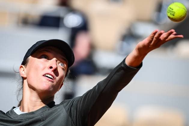 May 23, 2025, Paris, France, France: Iga SWIATEK of Poland during a training session of Roland-Garros 2025, French Open 2025, Grand Slam tennis tournament at Roland-Garros Stadium on May 23, 2025 in Paris, France. Paris France - ZUMAm308 20250523_zsp_m308_049 Copyright: xMatthieuxMirvillex