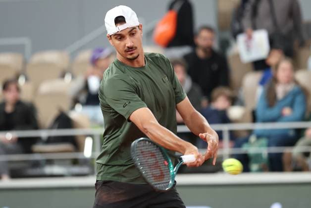 ROLAND GARROS 2025 Thierry Larret MAXPPP - PARIS (75) 24 05 2025 Thierry Larret Maxppp. Tennis. Roland Garros 2025. Internationaux de France de tennis. Stade Roland Garros, Paris (75). Le 24 mai 2025. Entrainement Lorenzo MUSETTI vs Lorenzo SONEGO Tennis. Roland Garros 2025. French Open tennis tournament. Roland Garros Stadium, Paris (75) PARIS (75) STADE ROLAND GARROS PARIS ILE DE FRANCE FRANCE  Copyright: xMAXPPPxThierryxLarretx TLR202505242093 TLR202505242093