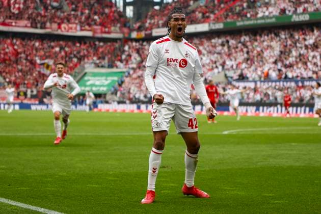 Köln, Deutschland, 18.05.25: Damion Downs (1. FC Köln) jubelt nach seiner Vorlage zum 2:0 waehrend des Spiels der 2. Bundesliga zwischen 1. FC Köln vs 1. FC Kaiserslautern im RheinEnergieStadion Köln RheinEnergieStadion North Rhine-Westphalia Germany Copyright: xBrauer-Fotoagenturx xAdrianxSchlx