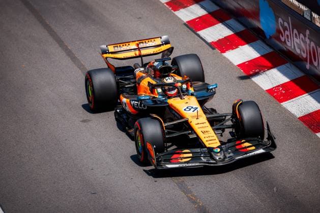 Formula 1 TAG Heuer Grand Prix de Monaco 2025 Alexis Perrin OVERTAKE MAXPPP - 24 05 2025 81 PIASTRI Oscar (aus), McLaren F1 Team, action during the Formula 1 TAG Heuer Grand Prix de Monaco 2025, the 8th round of the 2025 FIA Formula 1 World Championship, WM, Weltmeisterschaft on the Circuit de Monaco from May 22 to 25, 2025, in Monte Carlo, Monaco  Copyright: xOVERTAKE MAXPPPxAlexisxPerrinx OVT202505242296 OVT202505242296