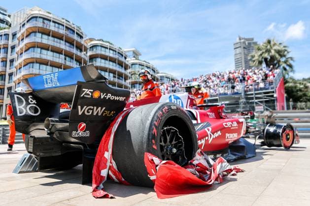 Lewis Hamilton of Great Britain and Scuderia Ferrari , Qualifying, F1 Monaco Grand Prix, am 24. May 2025 in Monte-Carlo, Monaco. (Foto von Diogo Cardoso DeFodi Images) Lewis Hamilton of Great Britain and Scuderia Ferrari , Qualifying, F1 Monaco Grand Prix, Monaco on May 24, 2025 in Monte-Carlo, Monaco. (Photo by Diogo Cardoso DeFodi Images)