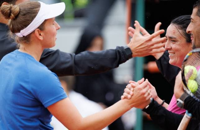 Belgian Elise Mertens and Tunisian Ons Jabeur pictured after a training session at the Roland Garros French Open tennis tournament, in Paris, France, Saturday 24 May 2025. This year s tournament takes place from 19 May to 08 June. BENOITxDOPPAGNE  x125090813x