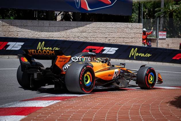 81, Oscar Piastri, AUS, McLaren MCL39, McLAREN F1 TEAM  Copyright: xElisaxCeschel IPAxSportx xipa-agency.netx xx IPA_58176178 IPA_Agency_IPA58176178