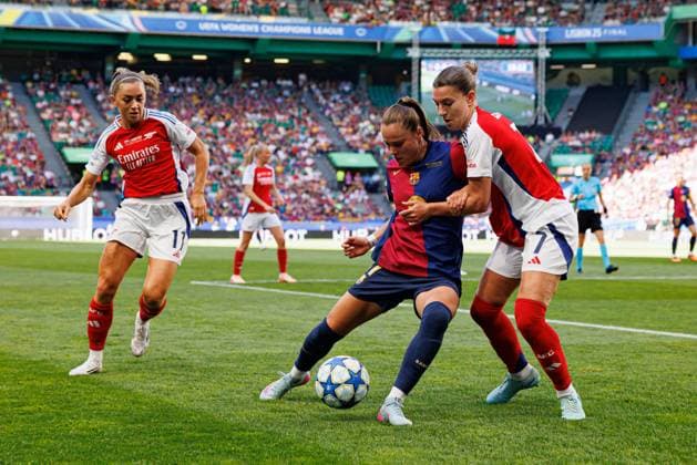 Ewa Pajor and Stephanie Catley seen during UEFA Womens Champions League 2025 final game between Arsenal FC and FC Barcelona, Barca at Estadio Jose Alvalade (Maciej Rogowski) Lisbon Estadio Jose Alvalade Portugal Copyright: xMaciejxRogowskix finalarsenalbarcelona2425-11