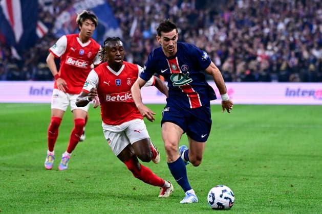 FOOTBALL : PSG vs Reims - Finale Coupe de France - 24 05 2025 Fabian Ruiz ( 8 - PSG ) and Valentin ATANGANA EDOA ( 6 - Reims ) during the French Cup Final match between Paris Saint Germain and Stade de Reims at Stade de France on May 24 , 2025 in Saint Denis, France. ( Photo by Dante Badano PsnewZ ) - Saint DenisFrance  Copyright: xx