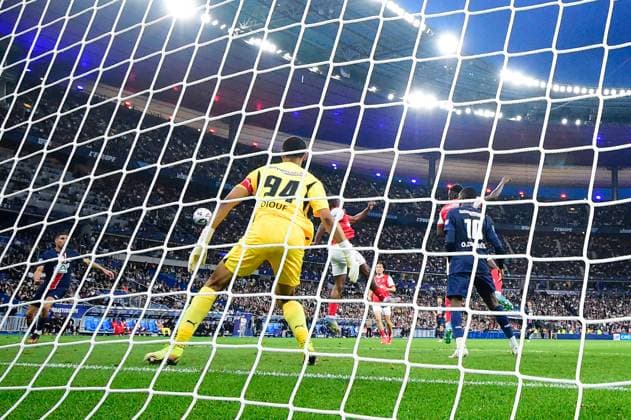 FOOTBALL : PSG vs Reims - Finale Coupe de France - 24 05 2025 Photo taken with a remote camera - Achraf Hakimi ( 2 - PSG ) beats Yehvann Diouf ( 94 - Reims ) and and scores a goal during the French Cup Final match between Paris Saint Germain and Stade de Reims at Stade de France on May 24 , 2025 in Saint Denis, France. ( Photo by Dante Badano PsnewZ ) - Saint DenisFrance  Copyright: xx