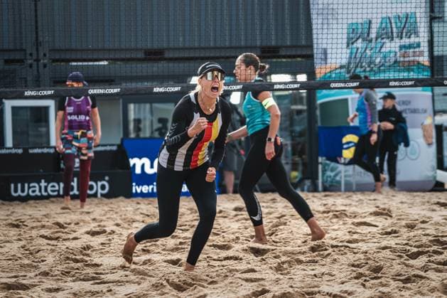 Beacholleyball Herren King & Queen of the Court Hamburg 24.05.2025 Chenoa Christ jubelt Hamburg Active City Arena Hamburg Deutschland