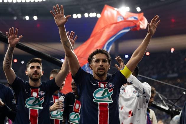 French Cup final football match Alexis Sciard IP3; Saint Denis, France, May 24, 2025 - Paris Saint Germain s Brazilian defender 05 Marquinhos and other players celebrate their victory after winning the French Cup final football match against Stade de Reims at the Stade de France.  Copyright: xIP3xPRESS MAXPPPxAlexisxSciardx IP3ASCI25052448 IP3ASCI25052448