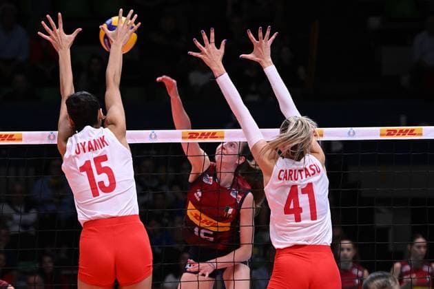 Block of Uyanik Deniz ( Turkey ) during the match Italy vs Turkey at Pala Panini Modena 24may2025 , AIA AeQuilibrium Cup Women Elite.  Copyright: xDuilioxDellaxLibera IPAxSportx xipa-agency.netx xx IPA_58200516 IPA_Agency_IPA58200516
