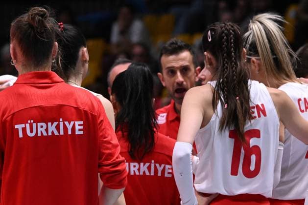 Time out of Coach Santarelli ( Turkey ) during the match Italy vs Turkey at Pala Panini Modena 24may2025 , AIA AeQuilibrium Cup Women Elite.  Copyright: xDuilioxDellaxLibera IPAxSportx xipa-agency.netx xx IPA_58200513 IPA_Agency_IPA58200513