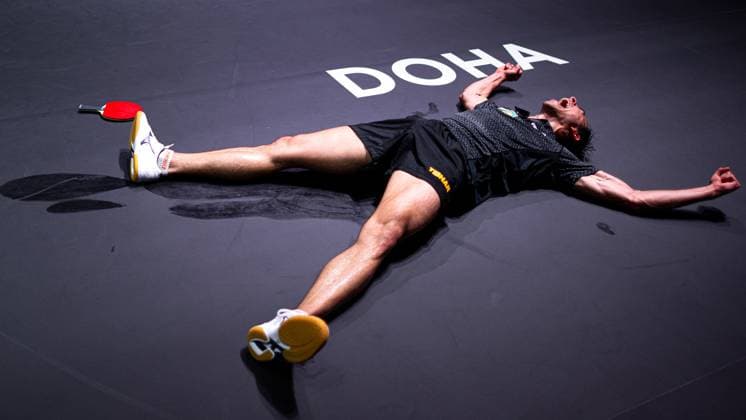 Sport Themen der Woche KW21 Sport Bilder des Tages (250525) -- DOHA, May 25, 2025 -- Hugo Calderano celebrates winning the men s singles semifinal between Liang Jingkun of China and Hugo Calderano of Brazil at ITTF World Table tennis, Tischtennis Championships Finals Doha 2025 in Doha, Qatar, May 24, 2025. ) (SP)QATAR-DOHA-TABLE TENNIS-ITTF WORLD CHAMPIONSHIPS FINALS-MEN S SINGLES-SEMIFINALS XiaoxYijiu 