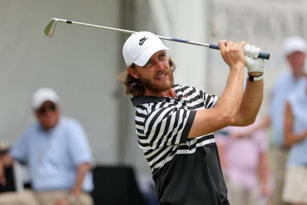PGA, Golf Herren Golf 2025: Charles Schwab Challenge MAY 24 May 24, 2025: Tommy Fleetwood hits his tee shot on the 10th hole during the third round of the Charles Schwab Challenge golf tournament at Colonial Country Club in Fort Worth, TX. Gray Siegel Cal Media (Credit Image: Â Gray Siegel Cal Sport Media) Fort Worth Texas United States of America EDITORIAL USE ONLY Copyright: xx ZUMA-20250524_zma_c04_367.jpg GrayxSiegelx csmphotothree386009