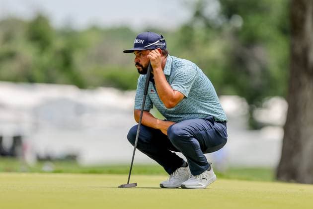 May 24, 2025: J.J. Spaun sizes up his putt on the 10th hole during the third round of the Charles Schwab Challenge golf tournament at Colonial Country Club in Fort Worth, TX. Cal Media Fort Worth United States of America - ZUMAc04_ 20250524_zma_c04_365 Copyright: xGrayxSiegelx