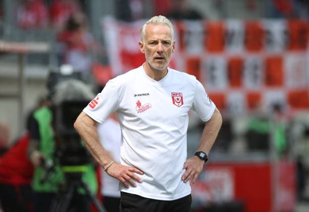 240525 Halle Saale Sachsen Anhalt Leuna Chemie Stadion Fußball Hallescher FC Halle HFC Regionalliga Nordost 4. Liga Männer Saison 2024 2025 Landespokal FSA Finale Pokalfinale 2025 Hallescher FC - 1. FC Lok Stendal 1:0 Mark Zimmermann Trainer (Hallescher FC)