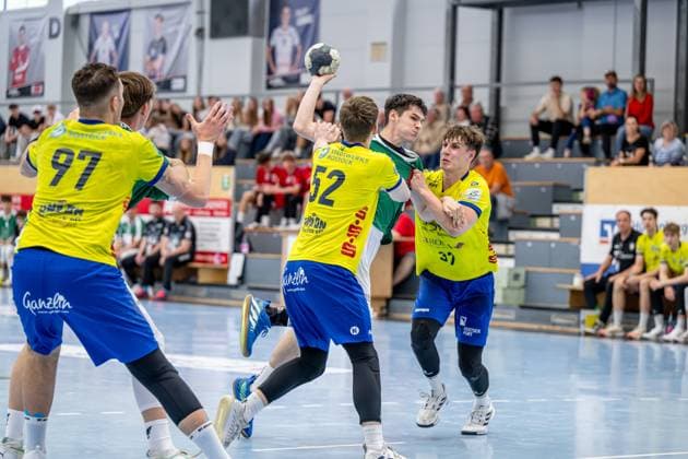 Jugendbundesliga A-Jugend männlich (Qualifikation); HSG Dutenhofen Münchholzhausen - HC Empor Rostock, 24.05.25 Joris van der Mei (HSG Dutenhofen Münchholzhausen, 9), Philip Steinberg (HC Empor Rostock, 37), Tom Bialek (HC Empor Rostock, 52), Willi Schulz (HC Empor Rostock, 97) Jugendbundesliga A-Jugend männlich (Qualifikation); HSG Dutenhofen Münchholzhausen - HC Empor Rostock: Hüttenberg, 24.05.25