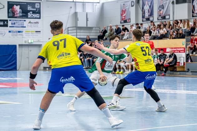 Jugendbundesliga A-Jugend männlich (Qualifikation); HSG Dutenhofen Münchholzhausen - HC Empor Rostock, 24.05.25 Chris-Dominik Hase (HSG Dutenhofen Münchholzhausen, 3), Tom Bialek (HC Empor Rostock, 52), Willi Schulz (HC Empor Rostock, 97) Jugendbundesliga A-Jugend männlich (Qualifikation); HSG Dutenhofen Münchholzhausen - HC Empor Rostock: Hüttenberg, 24.05.25