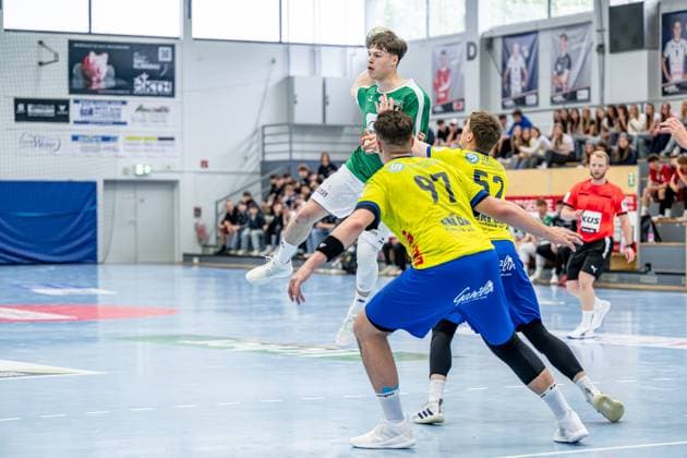 Jugendbundesliga A-Jugend männlich (Qualifikation); HSG Dutenhofen Münchholzhausen - HC Empor Rostock, 24.05.25 Chris-Dominik Hase (HSG Dutenhofen Münchholzhausen, 3), Willi Schulz (HC Empor Rostock, 97), Tom Bialek (HC Empor Rostock, 52) Jugendbundesliga A-Jugend männlich (Qualifikation); HSG Dutenhofen Münchholzhausen - HC Empor Rostock: Hüttenberg, 24.05.25