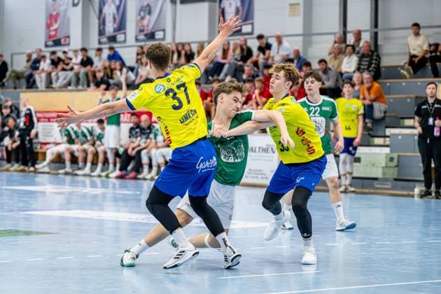 Jugendbundesliga A-Jugend männlich (Qualifikation); HSG Dutenhofen Münchholzhausen - HC Empor Rostock, 24.05.25 Leon Maic Kraft (HSG Dutenhofen Münchholzhausen, 13), Leonard Volk (HSG Dutenhofen Münchholzhausen, 22), Philip Steinberg (HC Empor Rostock, 37), Finn-Louis Gienapp (HC Empor Rostock, 33) Jugendbundesliga A-Jugend männlich (Qualifikation); HSG Dutenhofen Münchholzhausen - HC Empor Rostock: Hüttenberg, 24.05.25